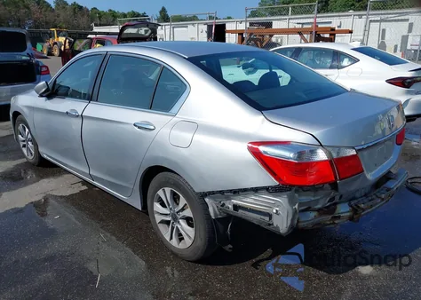 2015 Honda Accord Lx z USA, uszkodzony, nr VIN 1HGCR2F33FA160958
